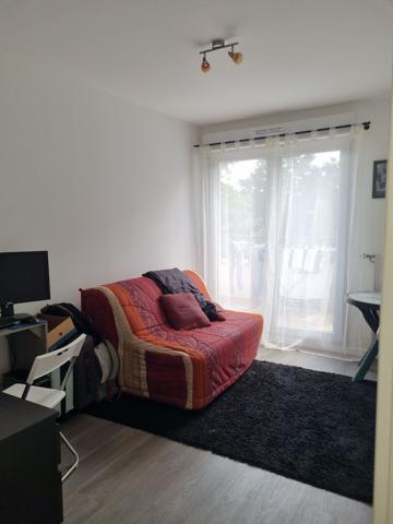 Appartement MEUBLE à Combs La Ville 3 pièce(s) 60 m2