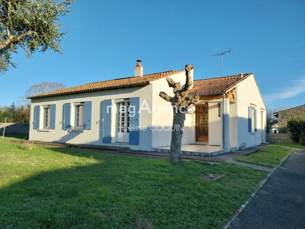 Maison à CHAMPAGNOLLES, 17240 - 5 pièces 100m²