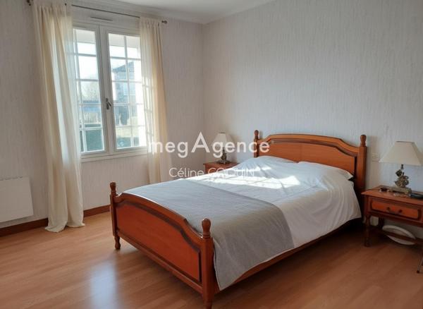 Maison à CHAMPAGNOLLES, 17240 - 5 pièces 100m²