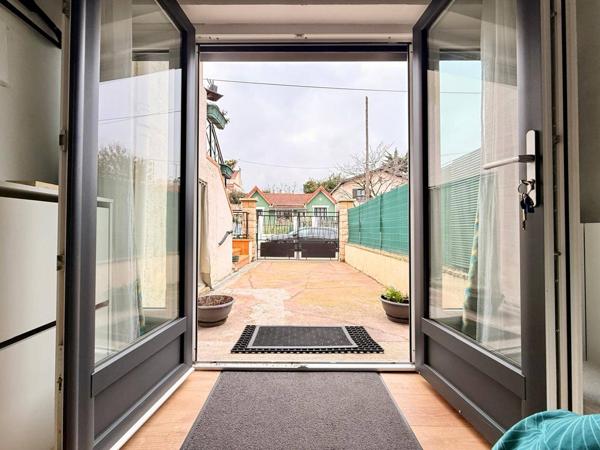 Maison et studio indépendant avec jardin et sous-sol total