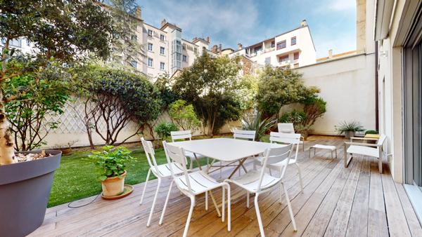 Lyon 6 - Masséna - Appartement meublé de 150,21 m² avec jardin - 3 chambres