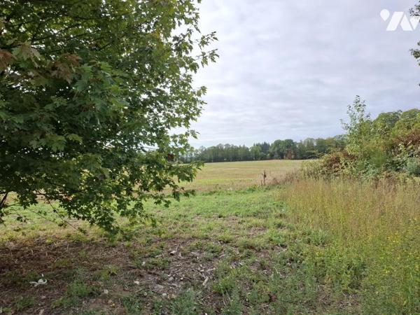 PONTIVY (56) Terrain constructible de 1406 m2