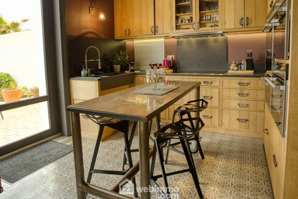 Maison bourgeoise 163 m² à Nieul-sur-Mer 17137
