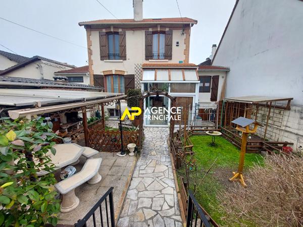 Maison Bezons 5 pièce(s) 85 m2 €330 000 ** - Référence 4370