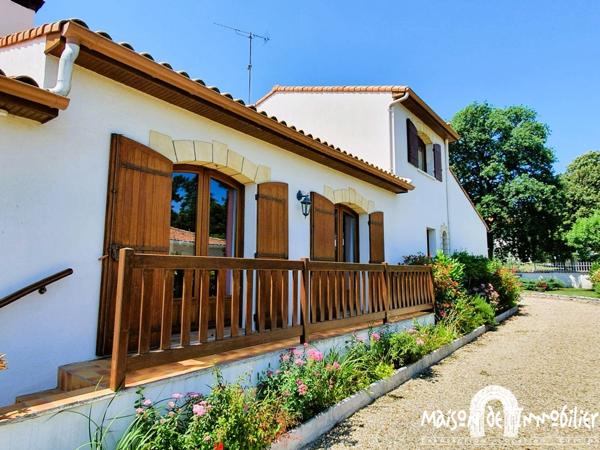 MESCHERS (Charente Maritime) - MAISON FAMILIALE - BEAU JARDIN - PROCHE PLAGE - DEPENDANCES