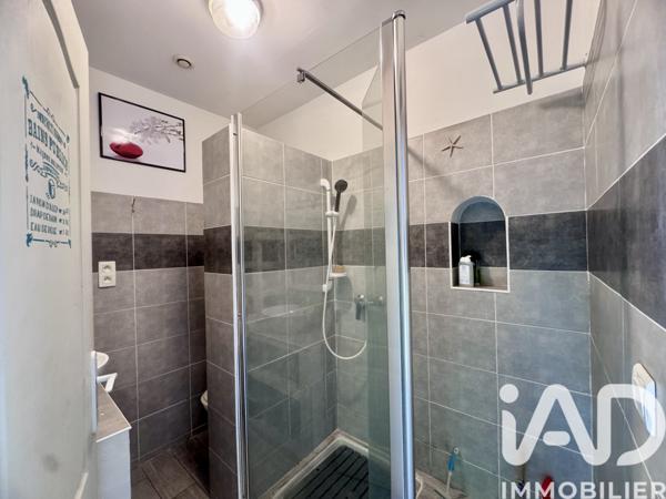 Maison à vendre 7 pièces 215 m² Saint-Estève