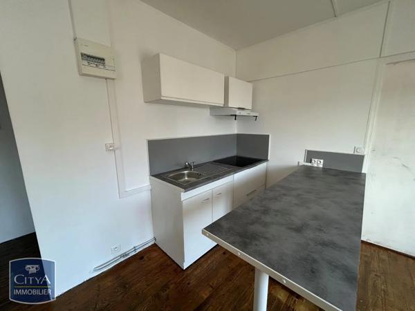 Appartement à louer 2 pièces 41.47m² Saint-Quentin (02100)