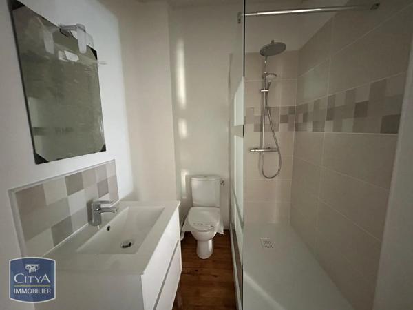 Appartement à louer 2 pièces 41.47m² Saint-Quentin (02100)