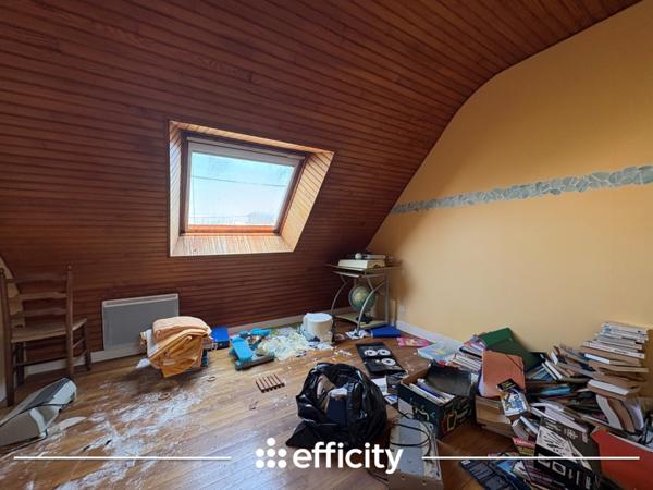 Maison
         5 pièces
        - 98 m² 230 000 € *
