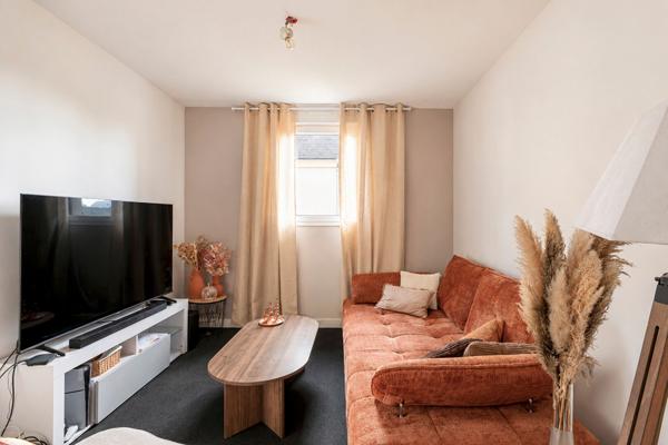 Maison de charme au coeur de Châteaubourg 75 m² | 2 chambres | Belle cour