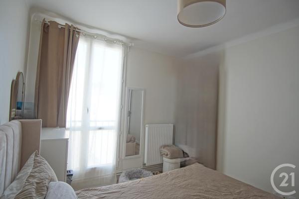 Appartement F5 à vendre  5 pièces - 88,72 m2 CHOISY LE ROI - 94