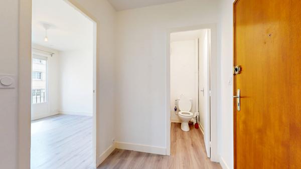 Tours (37000) Studio TOURS - 2 rue Jules Verne