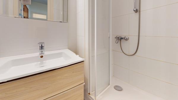 Tours (37000) Studio TOURS - 2 rue Jules Verne