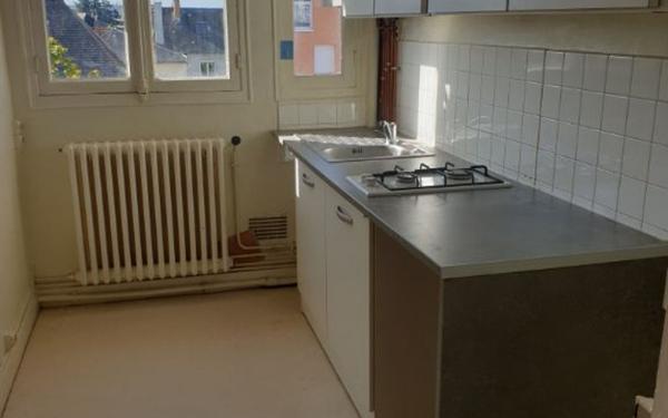 Appartement à louer    1 pièce •  Saint-Pierre-des-Corps