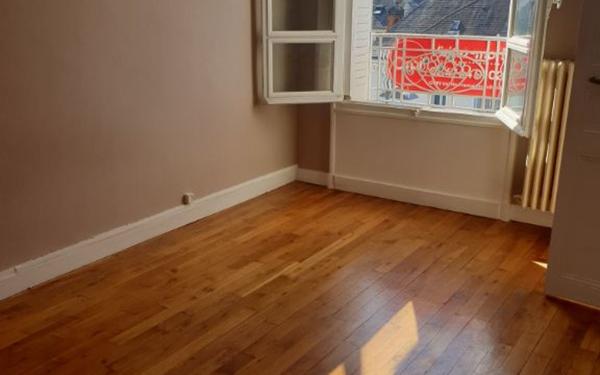 Appartement à louer    1 pièce •  Saint-Pierre-des-Corps