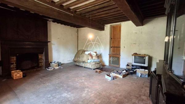 Magnifique ensemble de châteaux datant des XVe, XVIIe et XVIIIe siècles, situé à 1h20 de Paris, au cœur de la région du Perche.