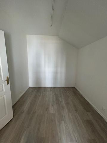 "LOCAL COMMERCIAL 3 PIECES 59M2"