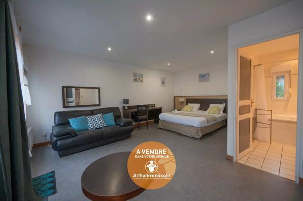 Vente Maison 7 pièces 200 m2 à Saint-Gatien-des-Bois