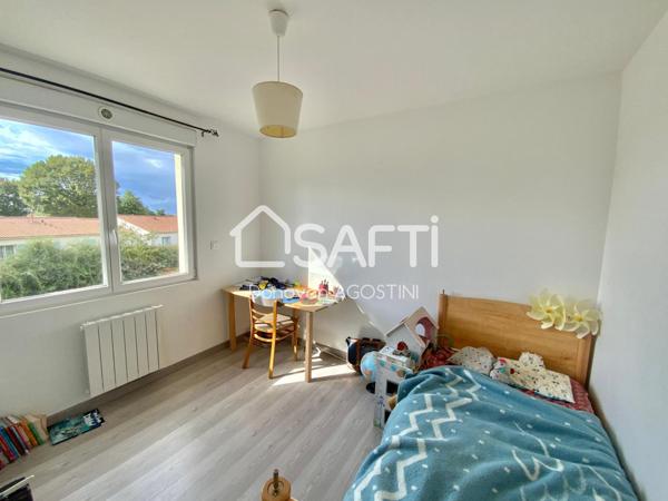 Maison de 119 m² avec 4 chambres, 2 salles de bain et une véranda