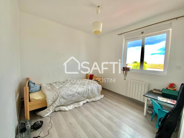 Maison de 119 m² avec 4 chambres, 2 salles de bain et une véranda