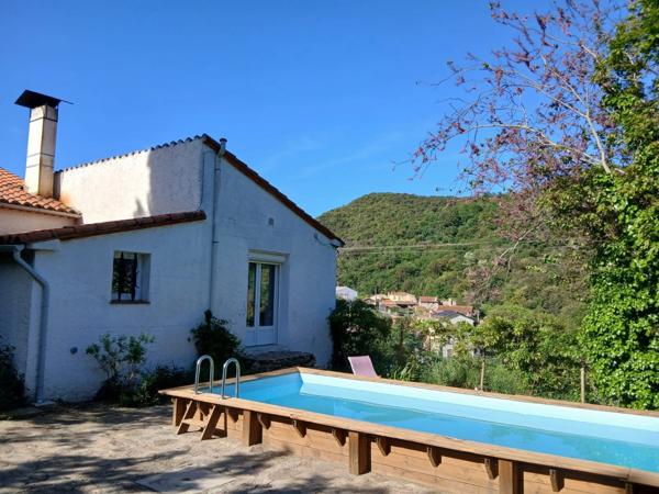 Dpt Pyrénées Orientales (66), à vendre REYNES, maison P6 de 136 m² sur terrain de 1.72 ha avec sous-sol et garage