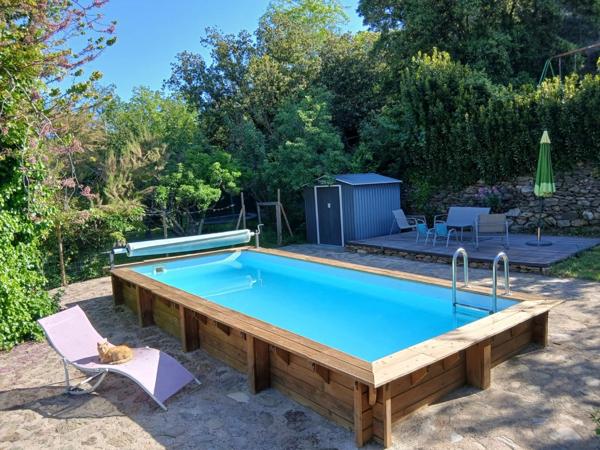 Dpt Pyrénées Orientales (66), à vendre REYNES, maison P6 de 136 m² sur terrain de 1.72 ha avec sous-sol et garage