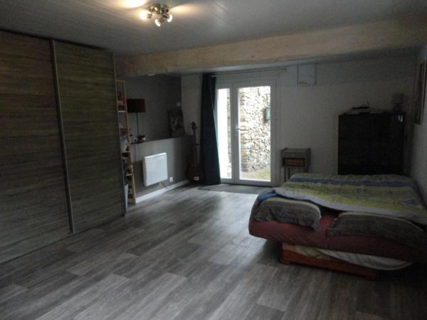 Dpt Pyrénées Orientales (66), à vendre REYNES, maison P6 de 136 m² sur terrain de 1.72 ha avec sous-sol et garage