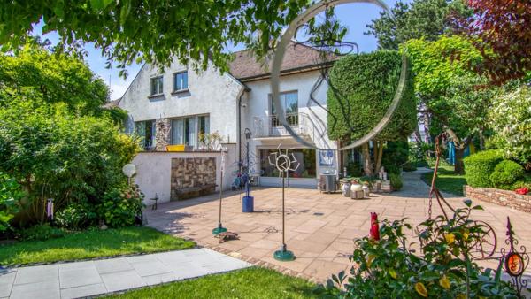 Dpt Haut-Rhin (68), à vendre MULHOUSE maison d'architecte 372 m2 dans son magnifique jardin