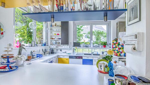 Dpt Haut-Rhin (68), à vendre MULHOUSE maison d'architecte 372 m2 dans son magnifique jardin