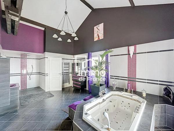 Maison à vendre à Échenevex (01170)