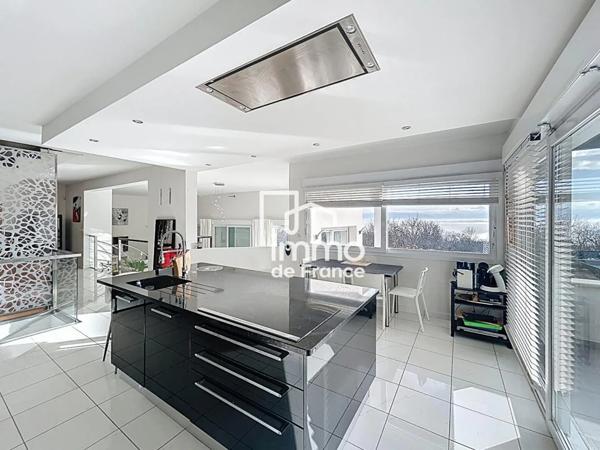 Maison à vendre à Échenevex (01170)