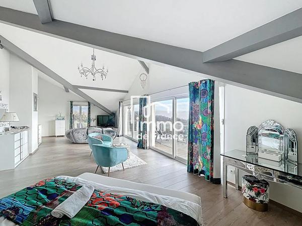 Maison à vendre à Échenevex (01170)