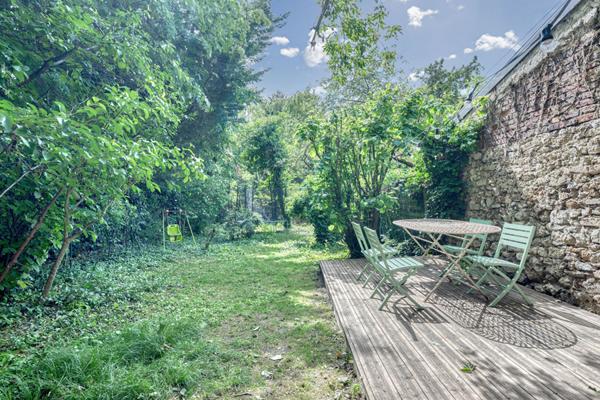 Appartement Le Perreux Sur Marne en étage avec jardin privatif