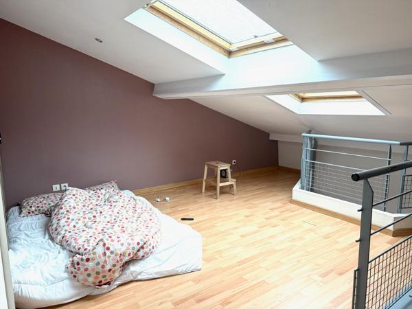 Appartement lumineux avec chambre en mezzanine