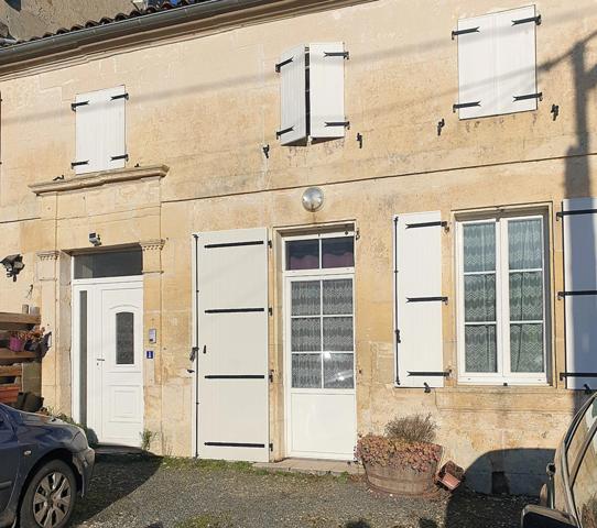 Appartement 85 m² à vendre 3 pièces BURIE (17)