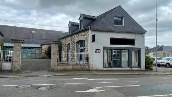 Local/bureau/commerce à vendre LOUDEAC (22)