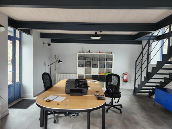 Local/bureau/commerce à vendre LOUDEAC (22)