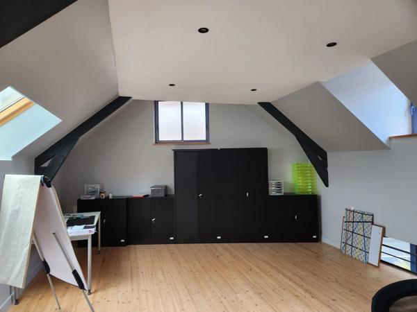 Local/bureau/commerce à vendre LOUDEAC (22)