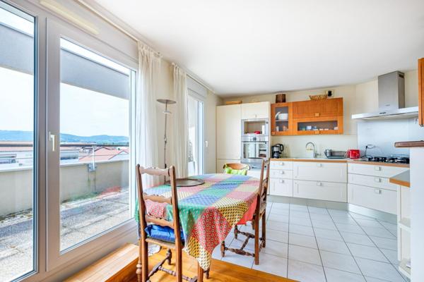 Appartement à CRAPONNE, 69290 - 3 pièces 89m²