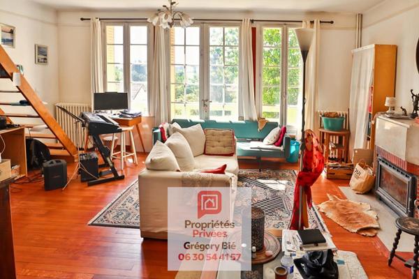 Maison bourgeoise 7 pièce(s) 220 m2