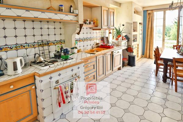 Maison bourgeoise 7 pièce(s) 220 m2