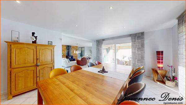 Plain-pied récent de 215 m² – Volumes rares, 4 chambres, sous-sol complet – Proche A13