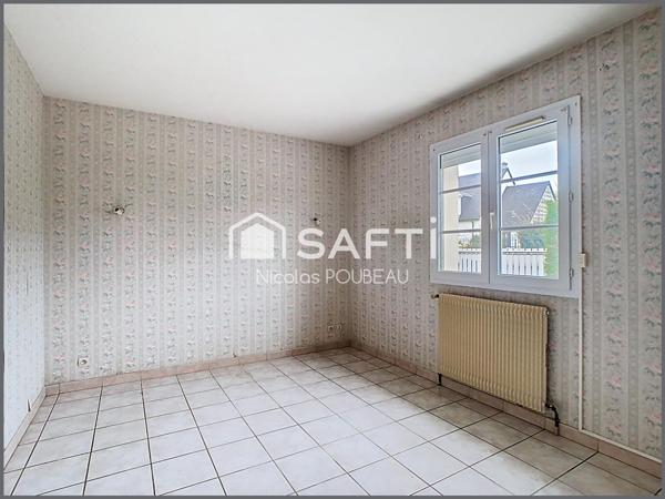 Belle construction traditionnelle à rafraichir.