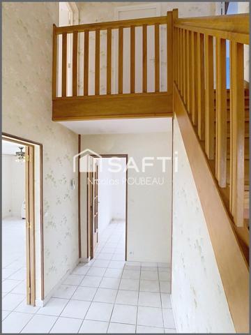 Belle construction traditionnelle à rafraichir.