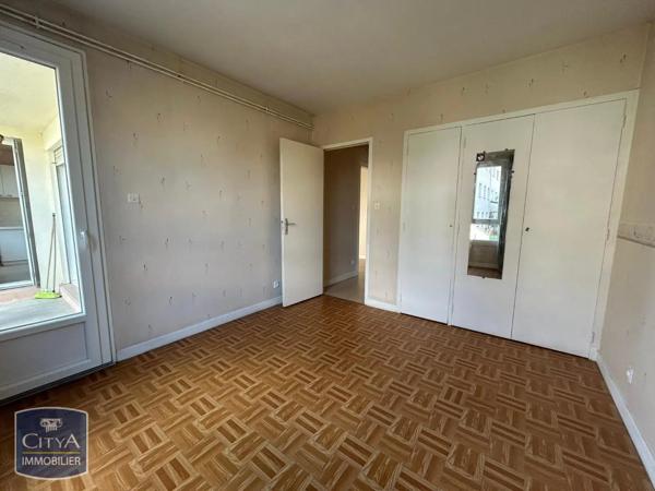 Appartement à louer 2 pièces 55.59m² Brive-la-Gaillarde (19100)