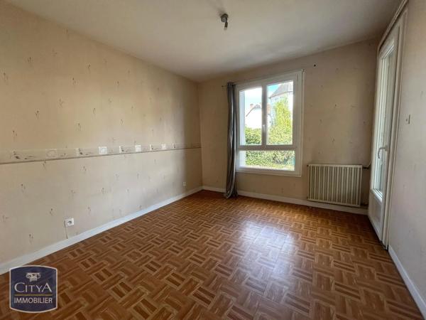 Appartement à louer 2 pièces 55.59m² Brive-la-Gaillarde (19100)