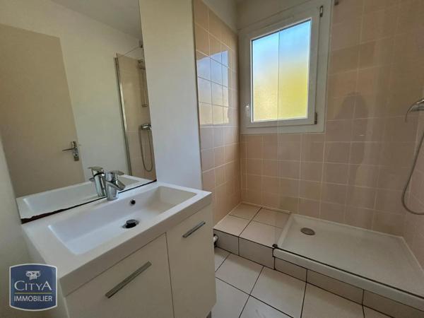 Appartement à louer 2 pièces 55.59m² Brive-la-Gaillarde (19100)