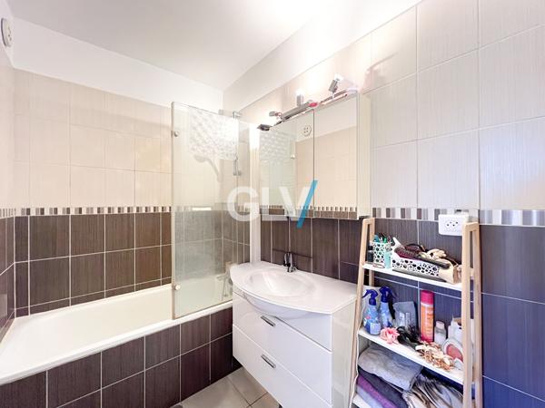 Appartement Roubaix 2 pièces 48 m2 + parking , Roubaix