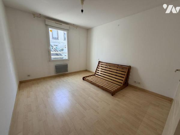 Appartement Type 3 avec 2 chambre , Terrasse avec jardin et un garage attenant fermé 