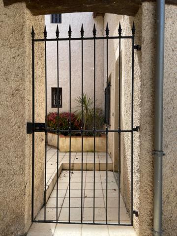 Maison bourgeoise à 20 mn d'Auch 315 m2, 6ha